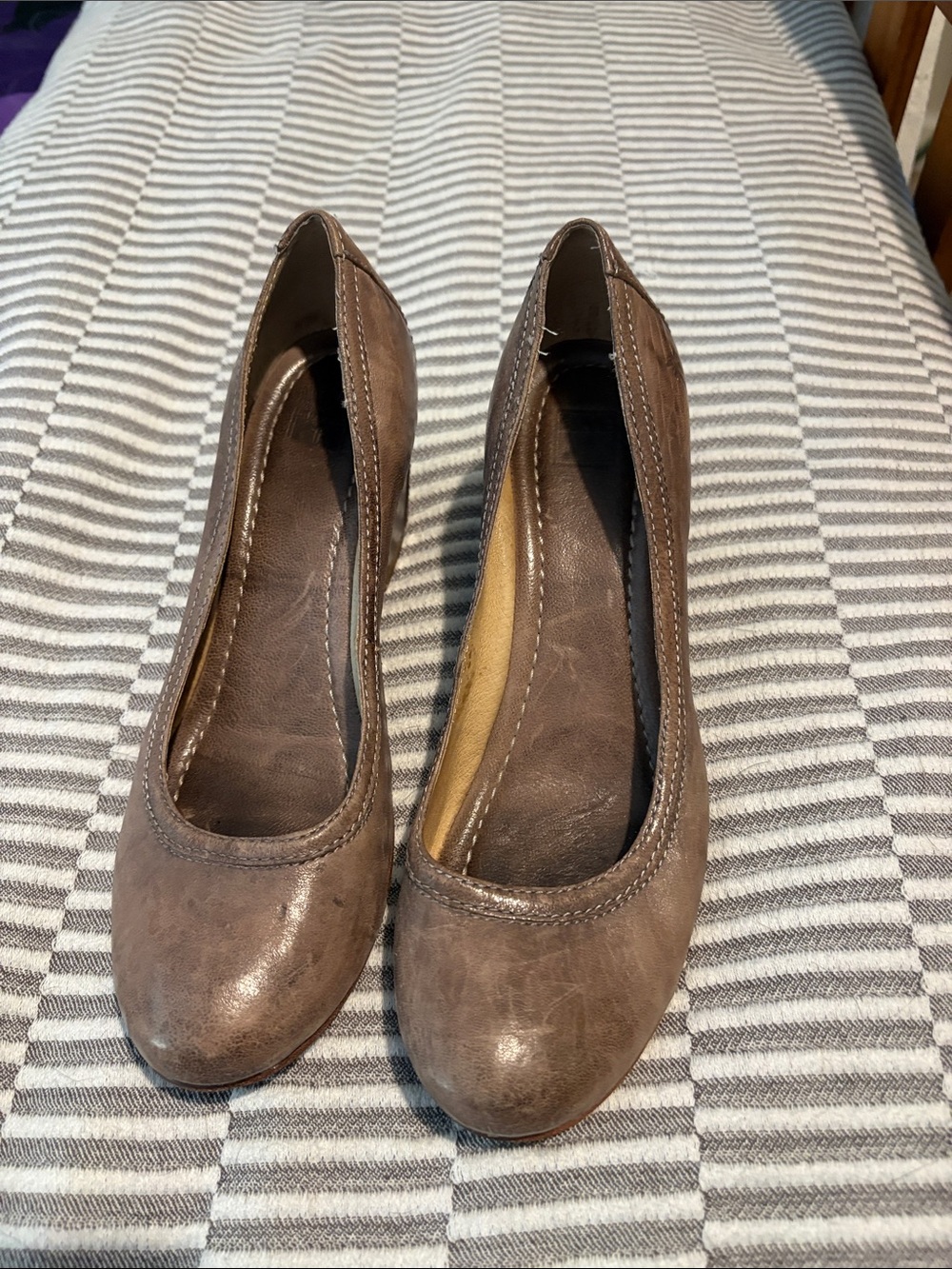 Frye Women's Brown Round-Toe Ballet Flats